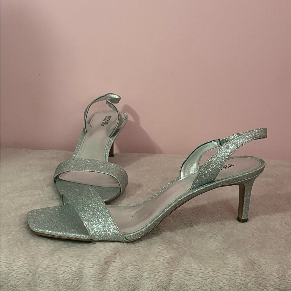 ⭐️Michal kors size 10 sparkle silver high heels
